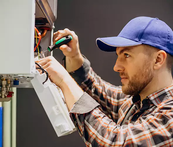 Expert Plumber for Tankless Water Heater Maintenance in Kirkland, WA: Schedule Professional Maintenance Services with Us