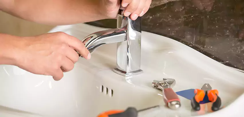 Bathtub Faucet Replacement in Kirkland